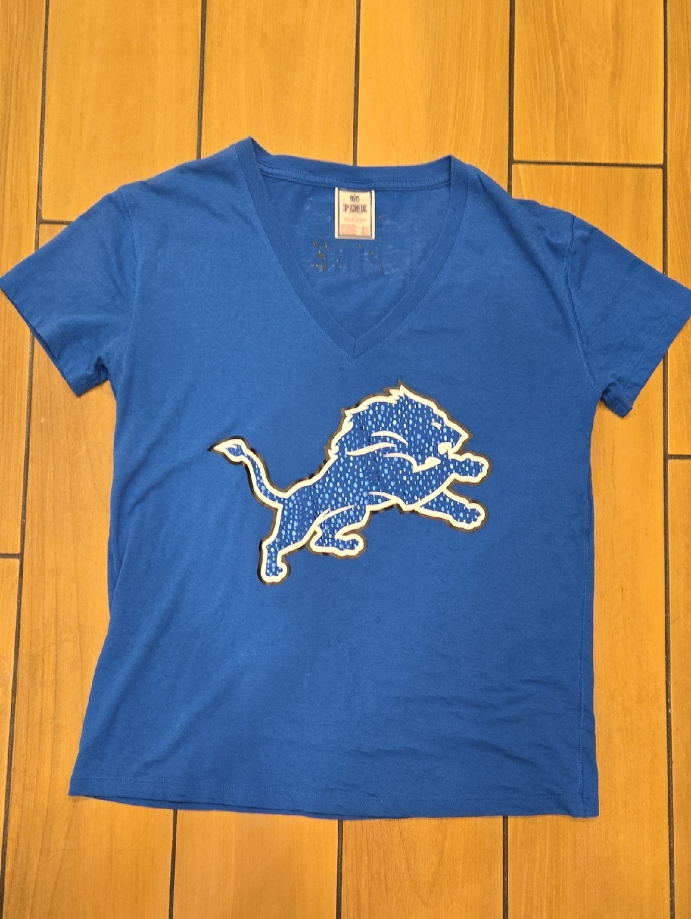 PINK Victoria's Secret Detroit Lions Light Blue V-Neck Tee